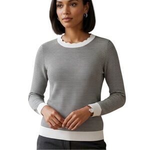 Banana Republic Black & Cream Stripe Knit Scalloped Neck Sweater Size Xlarge